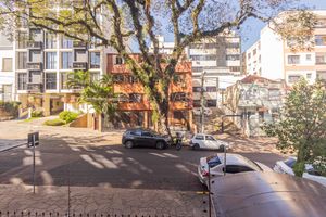 Image 16 - 893495