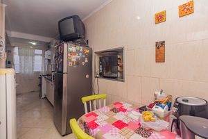 Image 31 - 893495