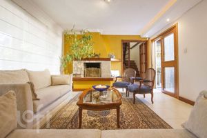 Image 3 - 893536