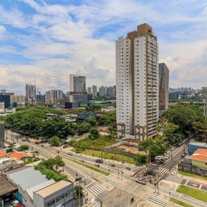 Image 8 - 893548