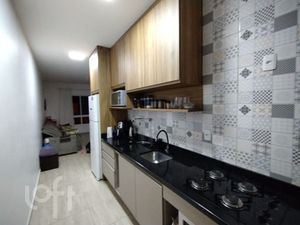 Image 7 - 893588