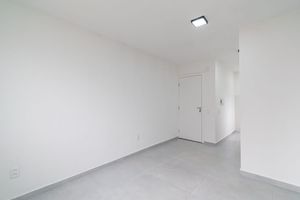 Image 4 - 893589