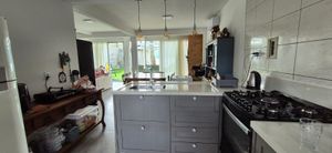 Image 31 - 893593