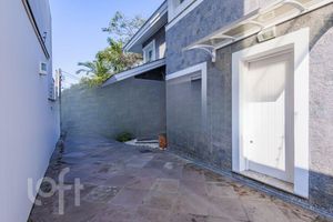 Image 33 - 893651