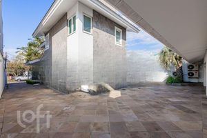 Image 32 - 893651