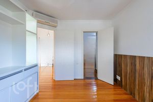 Image 15 - 893651