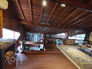 Image 1 - 893655