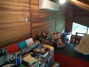Image 12 - 893655