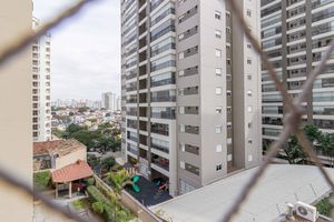 Image 25 - 893657