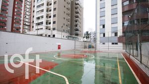 Image 4 - 893657