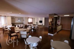 Image 30 - 893660