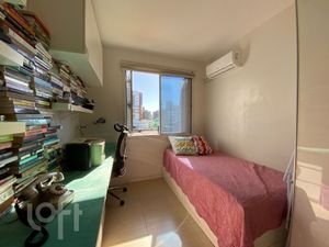 Image 11 - 893664