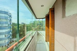 Image 6 - 893666