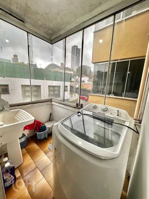 Image 6 - 893667