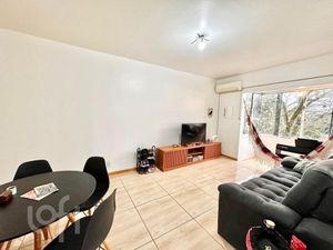Image 18 - 893667
