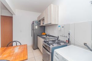 Image 7 - 893671