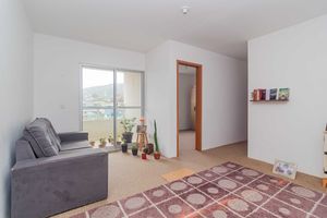 Image 3 - 893671