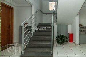 Image 3 - 893673