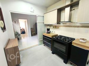 Image 6 - 893676