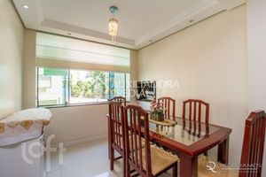 Image 4 - 893679