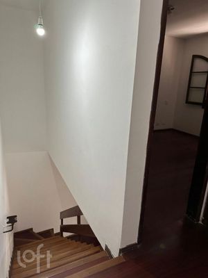 Image 8 - 893681