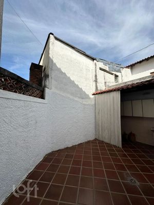 Image 11 - 893681