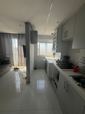 Image 2 - 893682
