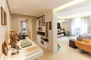 Image 4 - 893683