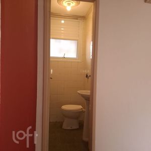 Image 8 - 893690