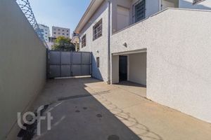Image 31 - 893732