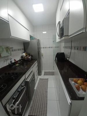 Image 6 - 893733