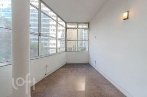 Image 3 - 893742