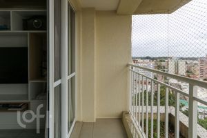 Image 31 - 893758