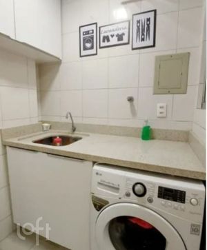 Image 4 - 893762