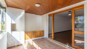 Image 9 - 893773