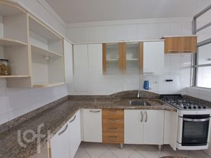 Image 9 - 893774