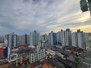 Image 13 - 893774