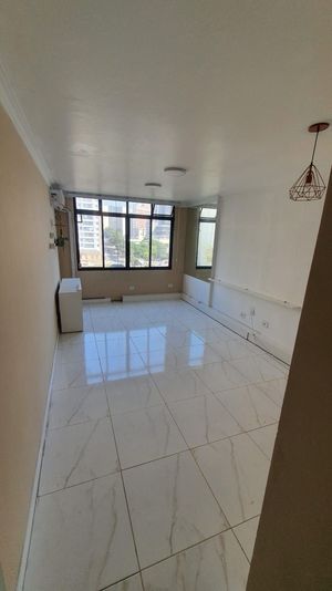Image 3 - 893782