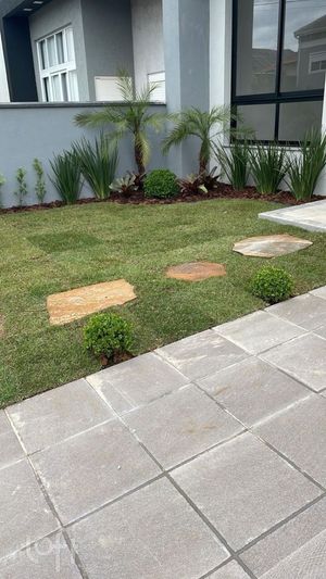 Image 15 - 893800