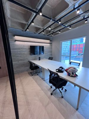 Image 8 - 893801
