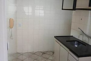 Image 4 - 893804