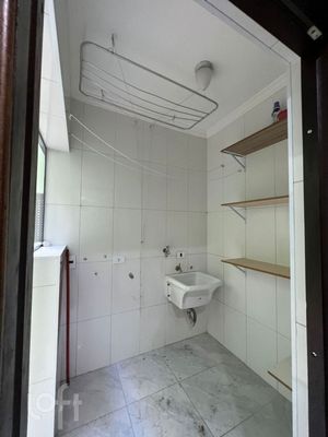 Image 14 - 893823