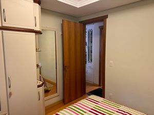 Image 15 - 893827