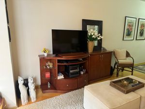 Image 8 - 893827