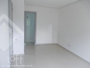 Image 11 - 893830