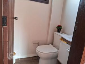 Image 8 - 893834