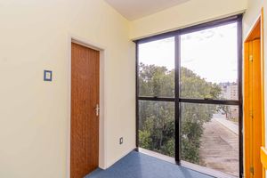 Image 8 - 893840