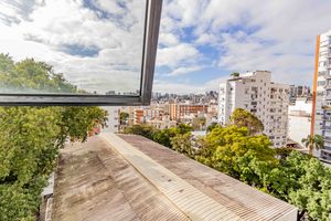 Image 4 - 893840
