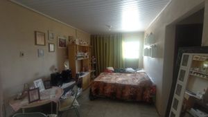 Image 7 - 893842