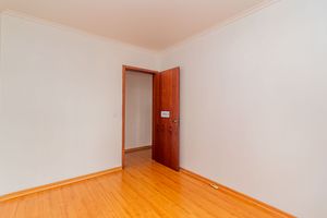 Image 15 - 893847